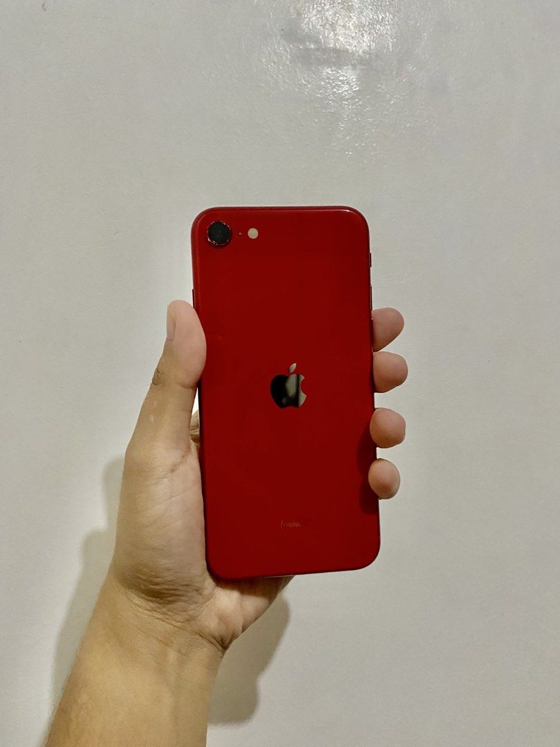 iPhone SE 2nd gen 64gb (Category: iPhone SE Series) located in Mandaluyong City. Submitted by laija (Listing ID 1467303166, Image 1). Description: working fine 100% because this is lightly used. get this with free charger cord. Fully functional NO ISSUES on its performance. only concern is it NEEDS TO BE UNLOCKED. (sorry i no longer have the budget to unlock so you may be have it unlocked sa globe) working fine with wifi though :) RFS: spare phon