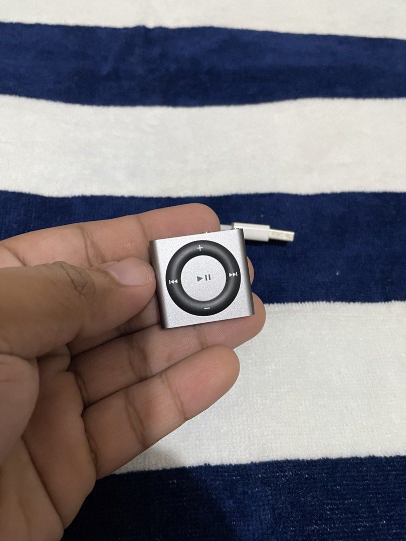iPod shuffle (4th generation) (Category: Portable Music Players) located in Urdaneta. Submitted by prelovedandfound (Listing ID 1467337050, Image 1). Description: Working Good condition Battery need to replace 2gb With charger cable Ship via lbc cod/cop with dp Location: Urdaneta Pangasinan .