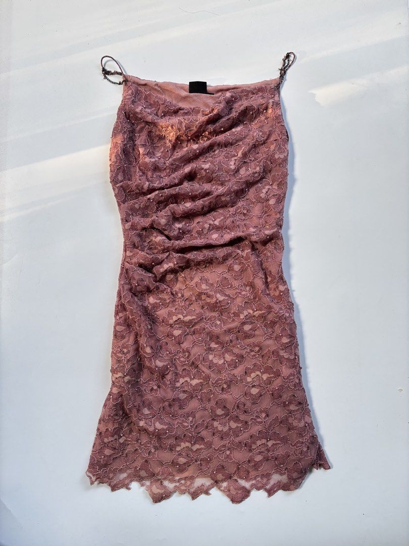 iRoo beaded pink dress (Category: Dresses) located in San Enrique. Submitted by getsthrift (Listing ID 1467188867, Image 1). Description: no issue small.