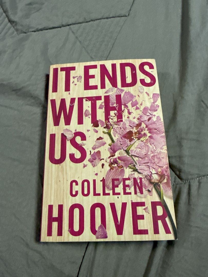 It Ends With Us by Colleen Hoover (Category: Storybooks) located in Caloocan City. Submitted by tootsief (Listing ID 1467231462, Image 1). Description: Original Price: P850.