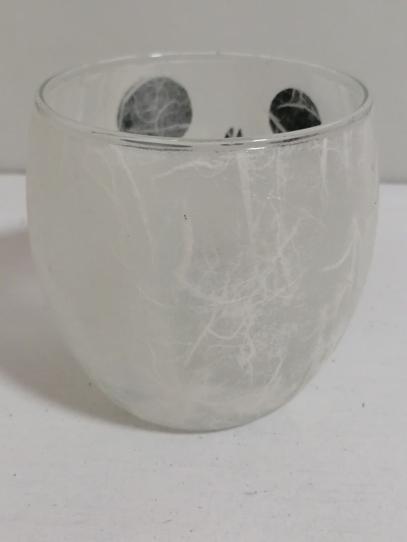 Jack Skellington Decorated Glass (Category: Character Goods) located in San Mateo. Submitted by arrowscrap_delight (Listing ID 1467292860, Image 3). Description: Jack Skellington Decorated Glass Verygood Condition UK Surplus Height : Approx 8cm Diameter : Approx 8cm Minor Issue : Small Peel Off on Decorative Sticker, please see last 2 photos 80 + SF.