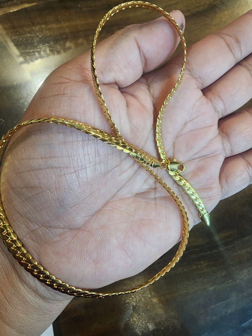JAPAN CHAIN NECKLACE (Category: Necklaces) located in Manila. Submitted by chrinathalie (Listing ID 1467236754, Image 3). Description: this is a high quality jewelry from HK coated with real thick 18k gold that makes it tarnish- resistant and long wearing.pede ipamana! just store properly after each use! item looks and feels like real gold. ITEM IS NOT PAWNABLE..
