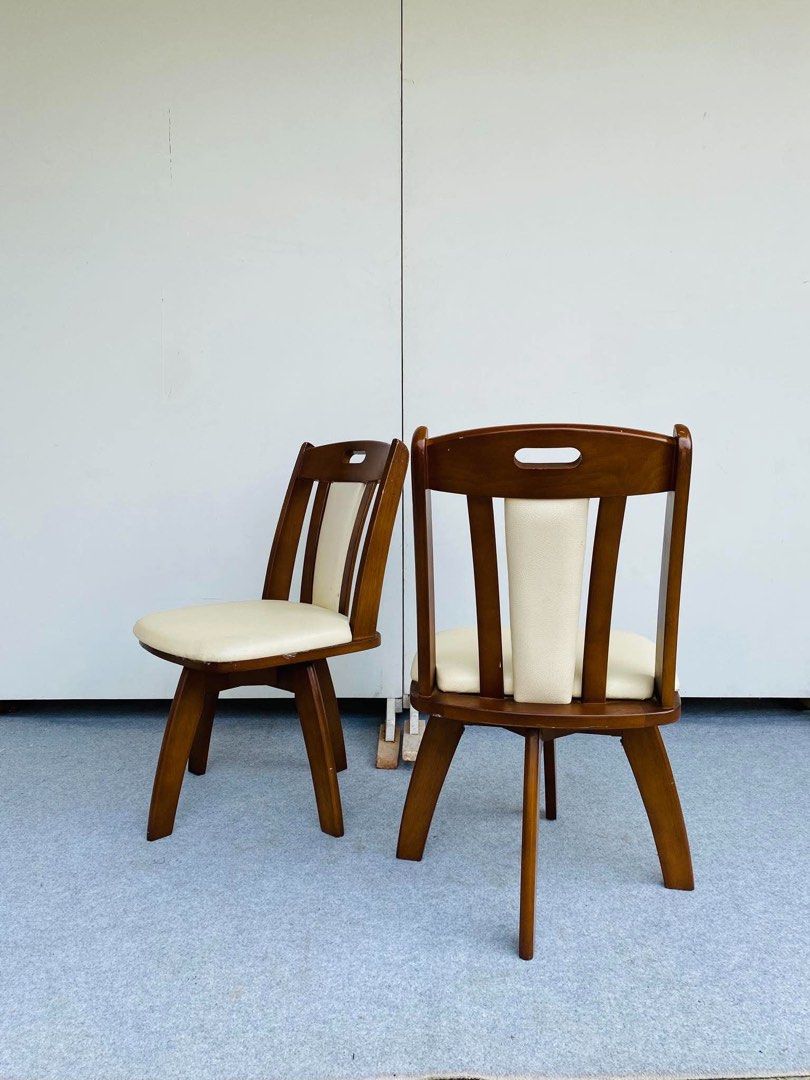 “JAPAN SURPLUS” 2PCS SWIVEL DINING CHAIRS (Category: Chairs) located in Manila. Submitted by jerichocal17856 (Listing ID 1467212334, Image 2). Description: “JAPAN SURPLUS” 2PCS SWIVEL DINING CHAIRS SIZE: 19L” x 19W” x 17Sh” x 32H” (AS-IS ITEM) IN GOOD CONDITION.