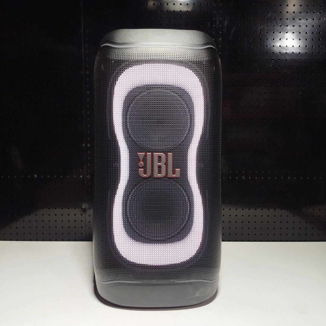 JBL PARTYBOX 330 (Category: Soundbars, Speakers & Amplifiers) located in Taguig. Submitted by unclemooze (Listing ID 1467338980, Image 3). Description: Brand New 1 Year Warranty Delivery nationwide via J&T FREE DELIVERY AROUND CABANATUAN, TALAVERA & STO. DOMINGO.