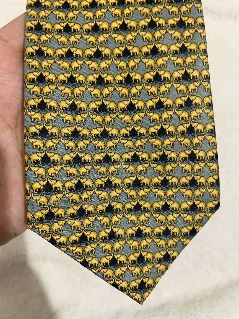 Jim Thompson Neck Tie Gray and Yellow Elephant Pattern (Category: Ties) located in San Pedro. Submitted by kcshops (Listing ID 1467205643, Image 2). Description: Jim Thompson Neck Tie Gray and Yellow Elephant Pattern 👔 Brand: Jim Thompson 💰 Price: ₱600 — negotiable ✨ Condition: Pre-loved, in good condition 📍 Location: San Pedro, Laguna 🚚 Delivery: J&T or Lalamove — delivery fee shouldered by buyer 🤝 Meet-up: Southwoods Mall, Biñan, Laguna 📩