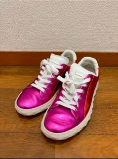 (Category: ) located in . Submitted by fashionistaandglamourozafh (Listing ID 1467206386, Image 1). Description: .