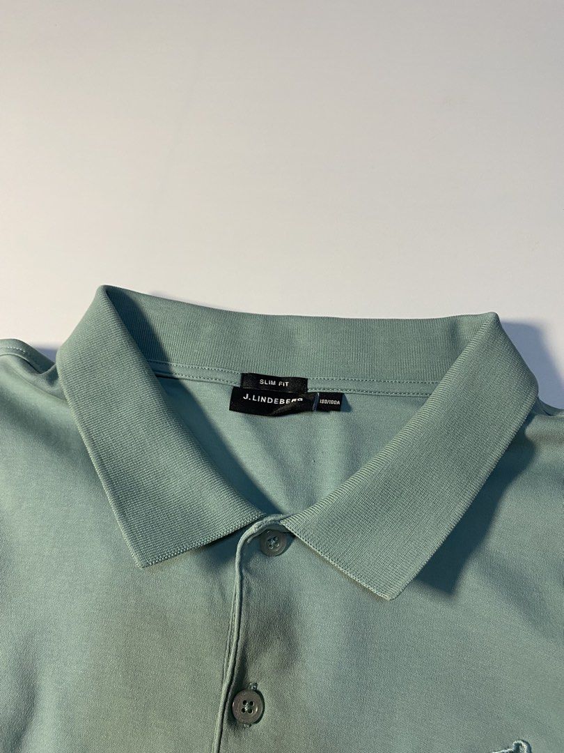 j.lindeberg (Category: Activewear) located in Norala. Submitted by tiktothrift (Listing ID 1467333762, Image 3). Description: Medium.