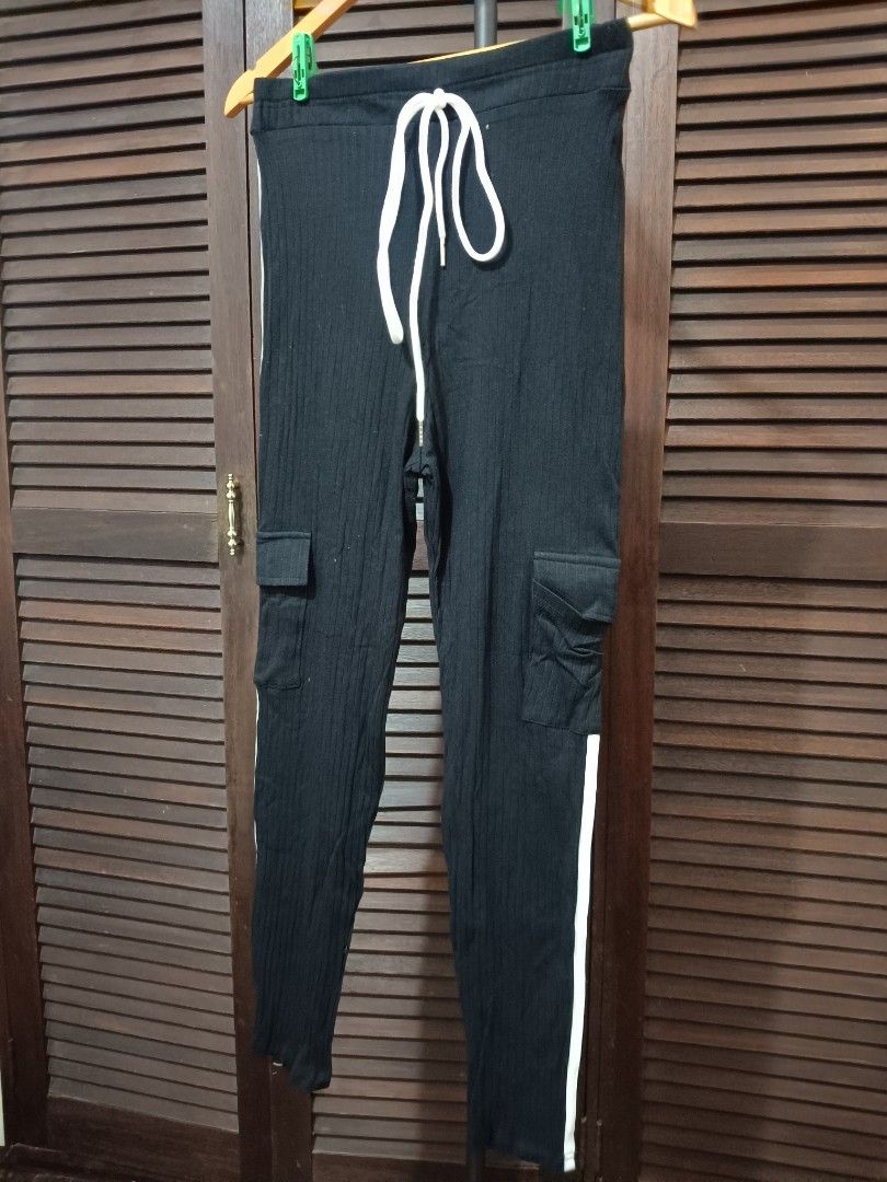 Jogging Pants (Category: Other Bottoms) located in Manila. Submitted by byjrb (Listing ID 1467192248, Image 1). Description: 🛍️ Brand-new items from SHEIN, Emery Rose, Zaful & more! Size : Small to Med Stretchable 📦 Shipping: LBC / J&T / Lalamove 💸 MOP: GCash / BPI only DM for inquiries! 💌.
