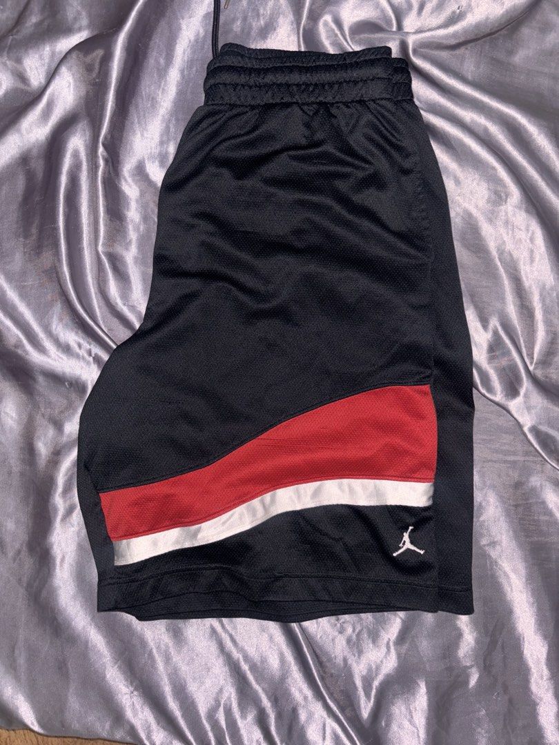 JORDAN (Category: Shorts) located in Manila. Submitted by greeeen2001 (Listing ID 1467232109, Image 1). Description: Jnt or lalamove Almost brand new.