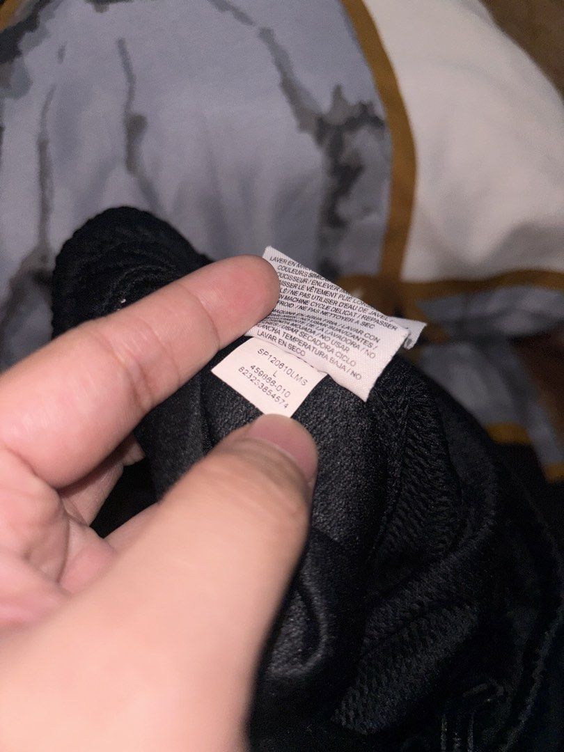 JORDAN (Category: Shorts) located in Manila. Submitted by greeeen2001 (Listing ID 1467232109, Image 2). Description: Jnt or lalamove Almost brand new.