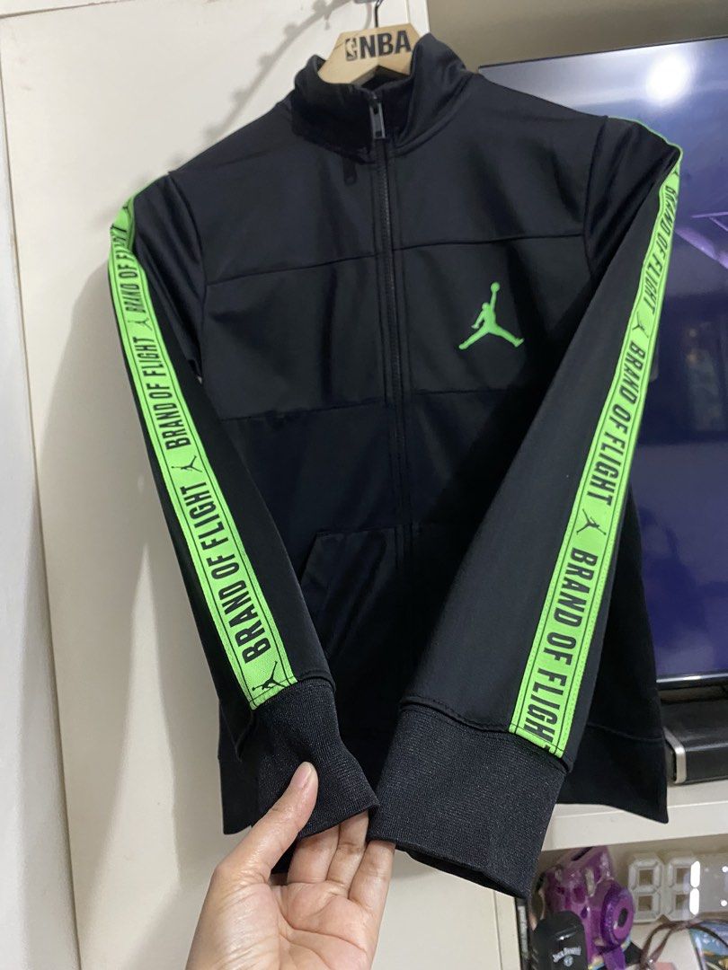 Jordan flight Track Jacket (Category: Babies & Kids Fashion) located in Santa Maria. Submitted by jordangail (Listing ID 1467223099, Image 3). Description: Jordan flight track jacket Full zip 12-13yo 17x24.5 9.9/10 excellent No issue Pasok small womens/ unisex teens 100% polyester Mine na Gcash Jnt God bless.