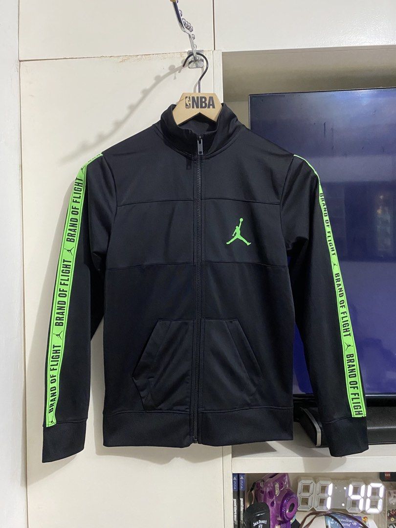 Jordan flight Track Jacket (Category: Babies & Kids Fashion) located in Santa Maria. Submitted by jordangail (Listing ID 1467223099, Image 1). Description: Jordan flight track jacket Full zip 12-13yo 17x24.5 9.9/10 excellent No issue Pasok small womens/ unisex teens 100% polyester Mine na Gcash Jnt God bless.
