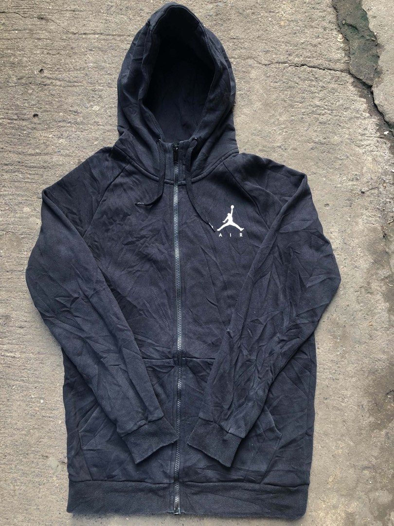 JORDAN FULL-ZIP (Category: Coats, Jackets and Outerwear) located in Bacolod City. Submitted by truk_thrift (Listing ID 1467287736, Image 1). Description: .