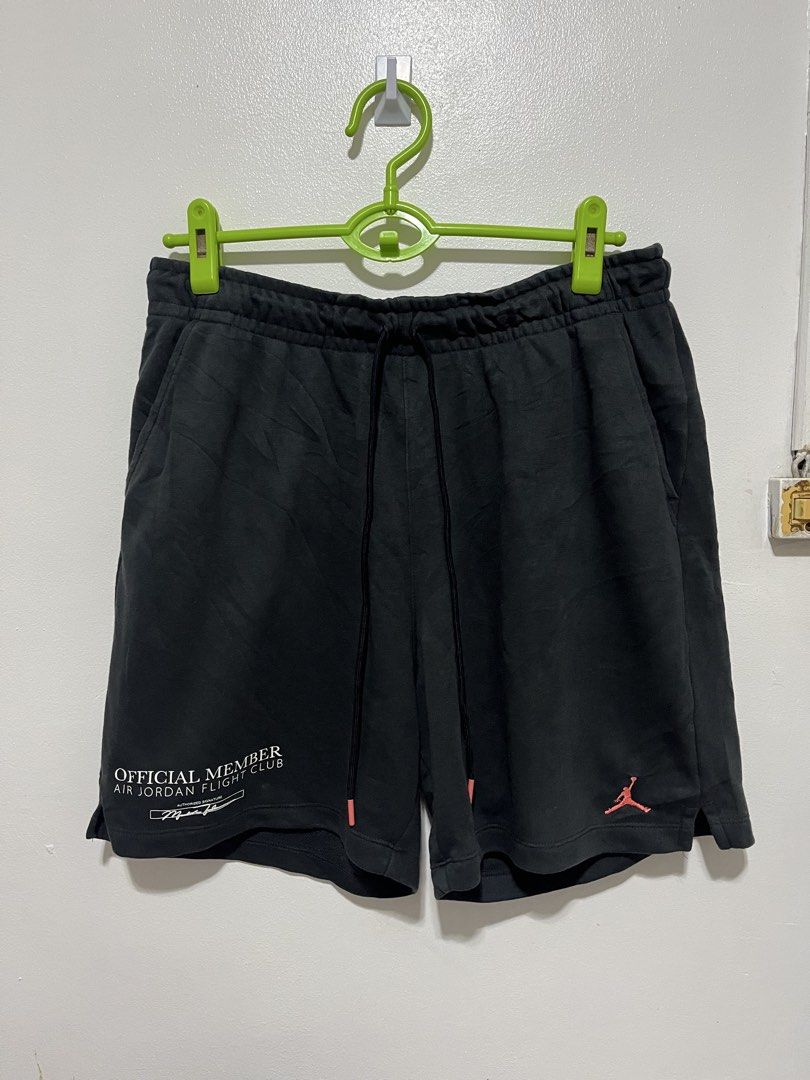 Jordan shorts (Category: Shorts) located in Bulacan. Submitted by arjoeocano-36257 (Listing ID 1467249850, Image 2). Description: Jordan shorts Size 32 L18 No issue, color rate 9/10 480 add sf Loc: bulacan.