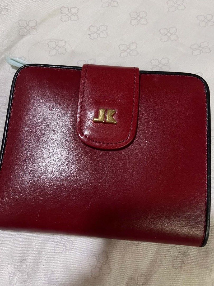 Junko Wallet Japan (Category: Wallets & Card holders) located in Manila. Submitted by dripdistrict (Listing ID 1467334817, Image 3). Description: Like new Made in Japan wallet .