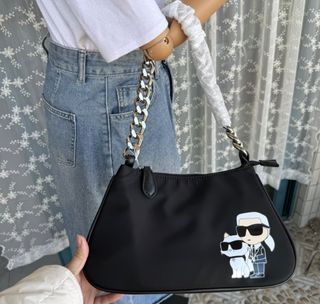 (Category: ) located in . Submitted by kgemsluxuryboutique (Listing ID 1467352678, Image 1). Description: .