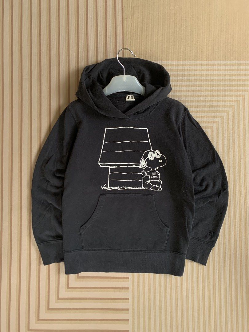 Kaws X Peanuts Uniqlo Big Logo Hoodie, Men's Fashion, Tops & Sets ...