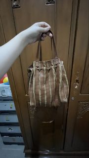 (Kategori: ) berada di . Dikirim oleh prelovedbynabe (ID iklan 1467268822, Gambar 1). Deskripsi: .