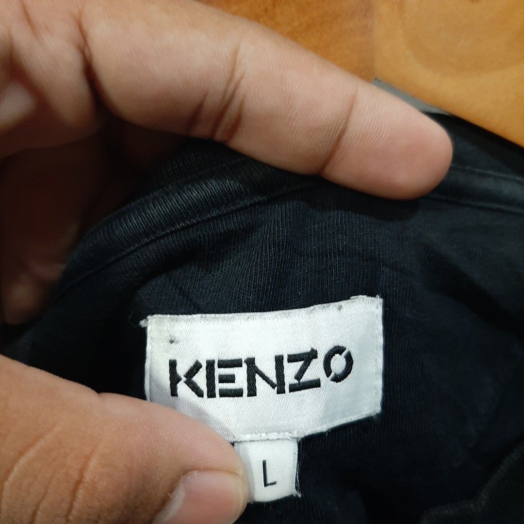KENZO BASIC LOGO (Category: Tshirts & Polo Shirts ) located in San Carlos. Submitted by denzel999 (Listing ID 1467326871, Image 3). Description: LARGE GOOD CONDI NONFLAWS.