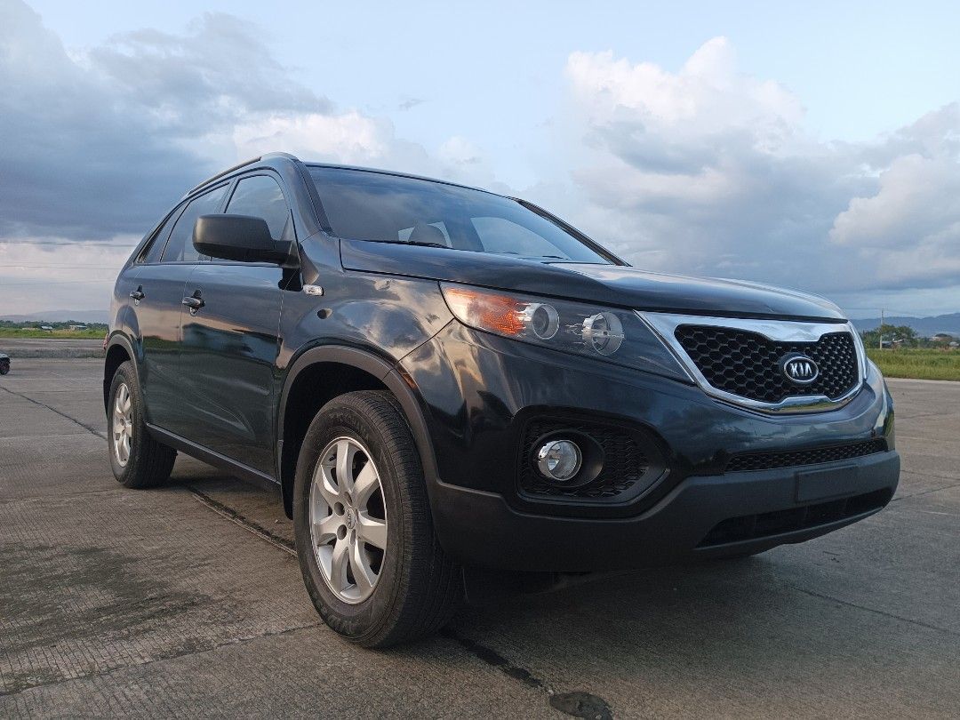 Kia Sorento 2.2 CRDI EX (A) (Category: Used Cars) located in Bongabon. Submitted by jemgem14 (Listing ID 1467346625, Image 2). Description: Kia Sorento CRDi Turbo Diesel Smooth turbo diesel engine Automatic transmission Super smooth shifting Keyless entry Cold dual aircon All power All working Fresh interior all intact Touch screen head unit 5 thick tires 4 ABS disc brakes Very spacious cargo Registered Complete Orig papers 2 orig keys With manua
