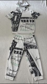 (Category: ) located in . Submitted by ennahsthriftcollection (Listing ID 1467272686, Image 1). Description: .