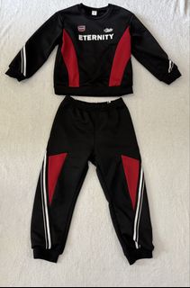 (Category: ) located in . Submitted by ennahsthriftcollection (Listing ID 1467272301, Image 1). Description: .