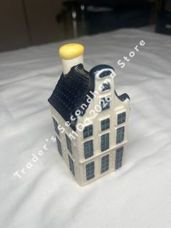 (Category: ) located in . Submitted by traders_2ndhand (Listing ID 1467217548, Image 1). Description: .