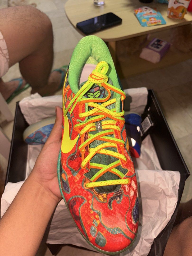 kobe 8 “what the” (Category: Casual Shoes) located in Manila. Submitted by saintkirrkkk (Listing ID 1467275195, Image 2). Description: Used twice, excellent condition size 9.5 complete with extra laces authentic moneyback if proben fake ‼️ .