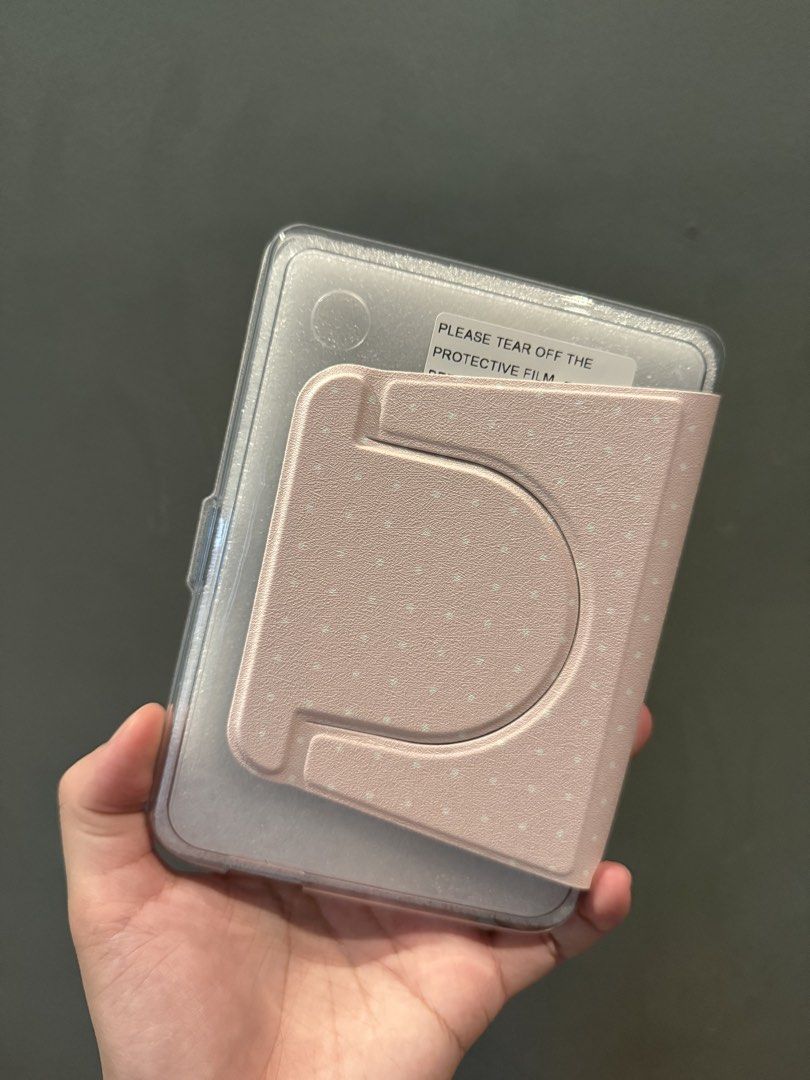 Kobo Clara case (BW) (Category: Cases & Sleeves) located in Bulacan. Submitted by jujinnn0614 (Listing ID 1467259339, Image 2). Description: .