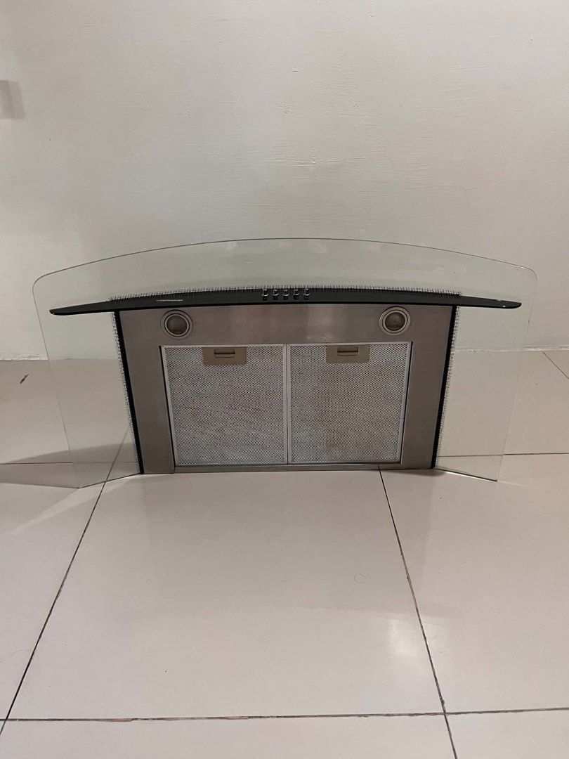 La Germania chimney-style range hood H73.9 (Category: Bathroom & Kitchen Fixtures) located in Cavite. Submitted by pesobill (Listing ID 1467283406, Image 3). Description: Working All Functional Good Condition 60Cm Naic Location PickUp/Lalamove.