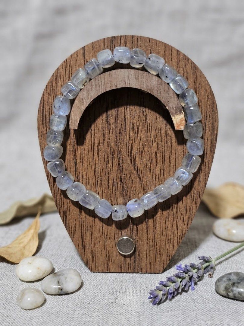 LABRADORITE 🍉 B1_JC059 (Category: Bracelets) located in Bulacan. Submitted by selling_low_by_bella_ben (Listing ID 1467274336, Image 1). Description: LABRADORITE 🍉 B1_JC059 🏷️ 320 each (2pcs) 6+ mm bead size 16.5 cm wrist size .