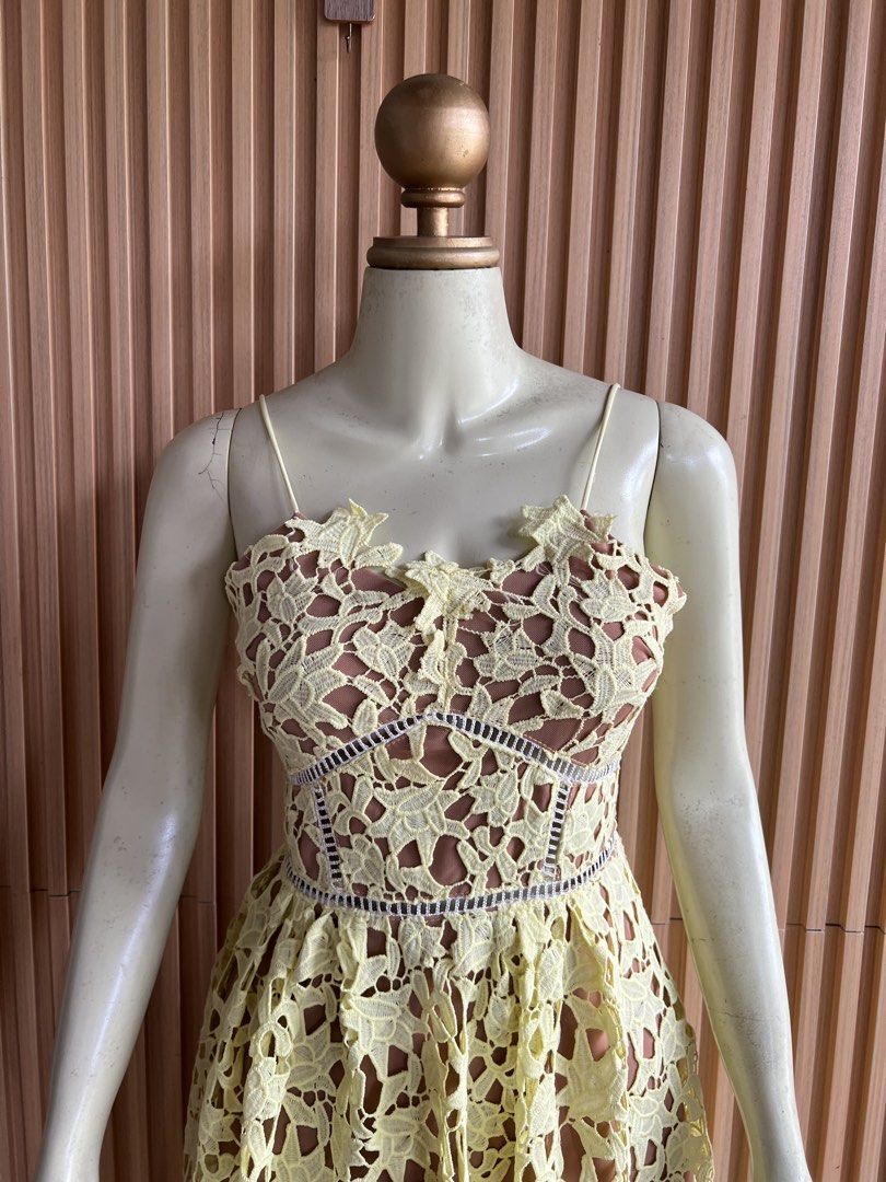 Lace (Category: Dresses) located in Lipa City. Submitted by thyra06 (Listing ID 1467188558, Image 3). Description: Hard lace good as new.