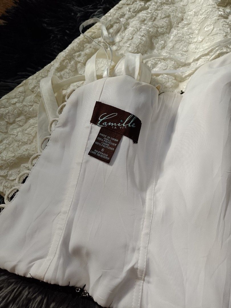 Lace Corset Top (Category: Sleeveless) located in Bacoor. Submitted by declutterbyb_69 (Listing ID 1467286150, Image 3). Description: .