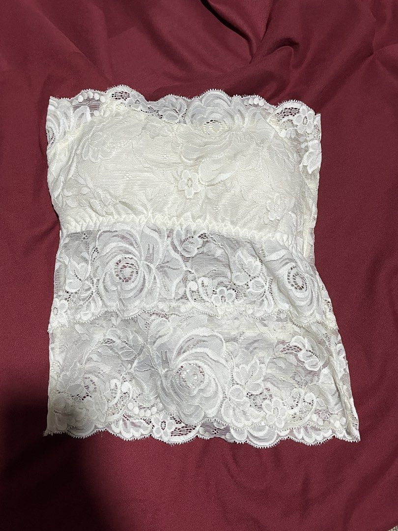 Lace tube top (Category: Sleeveless) located in Manila. Submitted by kathryn.frs (Listing ID 1467338060, Image 1). Description: xs-s - has padded bra - tight in the chest area - covers below belly button - not cropped 4 me, just right (5’7 height).