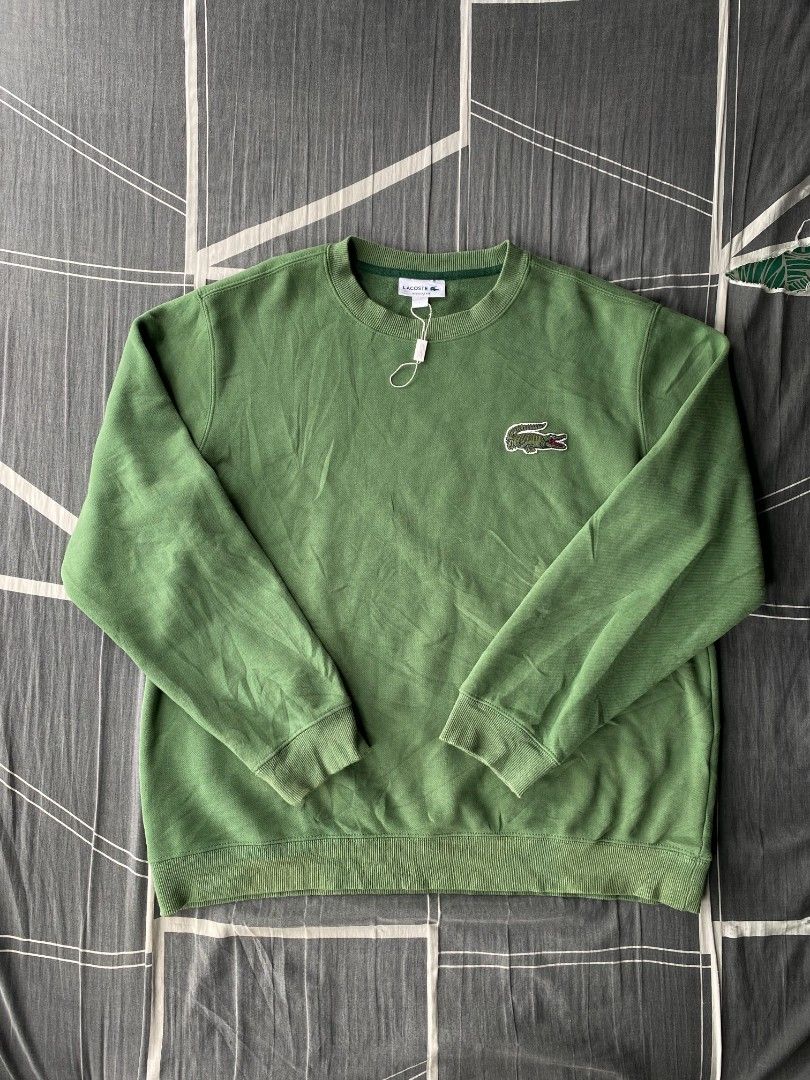 Lacoste big logo crewneck (Category: Coats, Jackets and Outerwear) located in Manila. Submitted by raymondrob54698 (Listing ID 1467309816, Image 1). Description: Size large 24x27 no issue.
