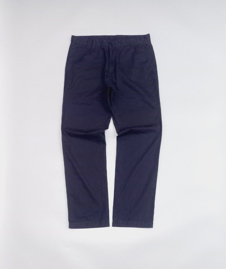 Lacoste Chinos Pants (Category: Chinos) located in Cebu City. Submitted by MrLiks_123 (Listing ID 1467227235, Image 2). Description: Lacoste chinos in a classic straight fit. Features back welt pockets, button closure, and the iconic embroidered crocodile logo. Well-kept and versatile for casual or smart-casual wear. Size 32" 33 In great condition.
