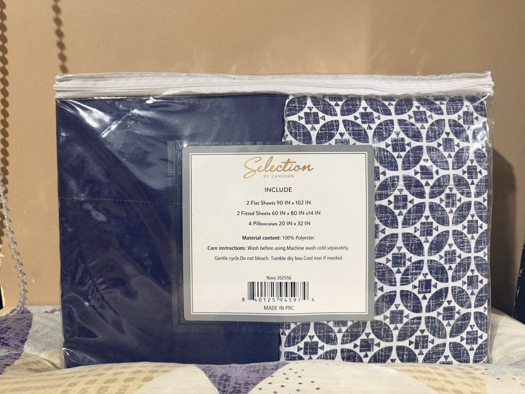 LANDERS selection beddings set (Category: Bedding & Towels) located in General Trias. Submitted by trendz_fazhion (Listing ID 1467181274, Image 2). Description: new original Lander store bought 4 pillow case 2 bedsheet 2 flatsheet for Queen size .