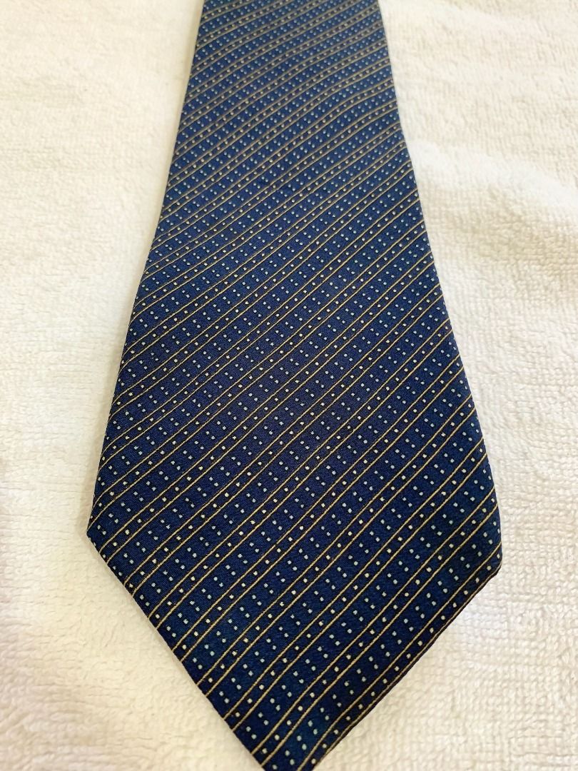 Lanvin Paris Neck Tie Blue with Small Dots Pattern (Category: Ties) located in San Pedro. Submitted by kcshops (Listing ID 1467174723, Image 1). Description: Lanvin Paris Neck Tie — Blue with Dots Pattern 👔 Brand: Lanvin Paris 💰 Price: ₱600 — negotiable 🔗 Details: Classic blue base with a subtle dots pattern — easy to pair with dress shirts and suits ✨ Condition: Pre-loved, in good condition 📍 Location: San Pedro, Laguna 🚚 Delivery: J&T or L
