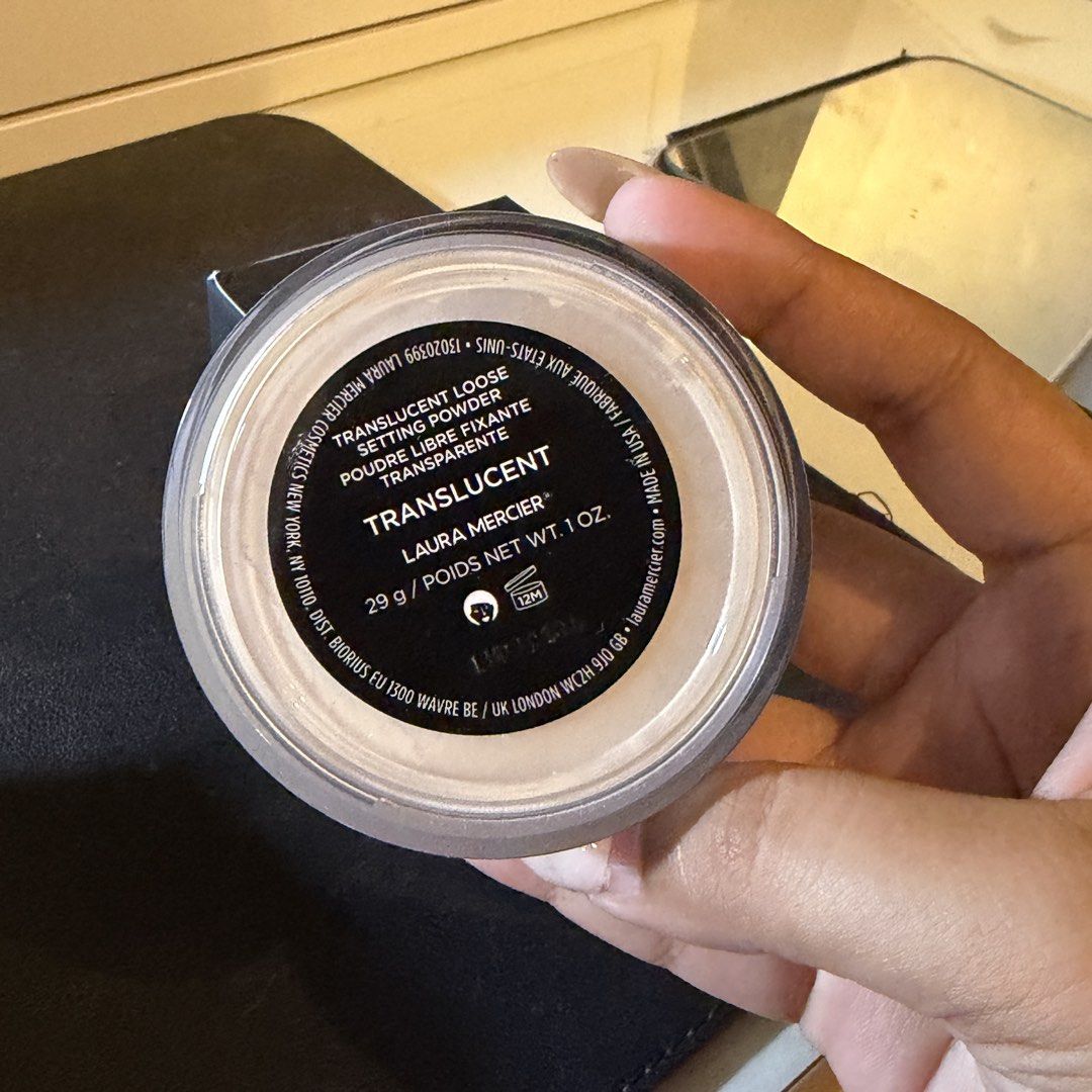 Laura Mercier Translucent Powder (Category: Makeup) located in Bocaue. Submitted by julianacelinee (Listing ID 1467269848, Image 2). Description: Doubled Purchase. Extraaaa.