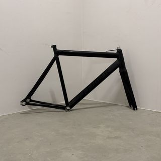 (Category: ) located in . Submitted by tianbikes.sg (Listing ID 1467240812, Image 1). Description: .
