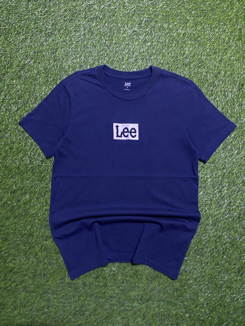 LEE SHIRT (Category: Tshirts & Polo Shirts ) located in Manila. Submitted by niftythrifttt (Listing ID 1467339945, Image 1). Description: LEE SIZE M WIDTH - 18.5 LENGTH - 27 COLOR RATE 9.5 EXCELLENT CONDI NO ISSUE.