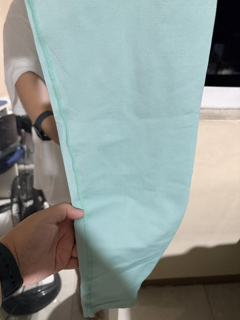Leggings (Category: Activewear) located in Manila. Submitted by ayabananana (Listing ID 1467274056, Image 3). Description: .