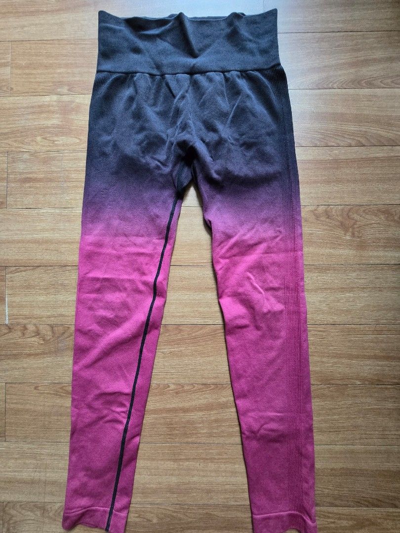 Leggings (Category: Activewear) located in Manila. Submitted by red_06 (Listing ID 1467361557, Image 3). Description: fit medium to large.