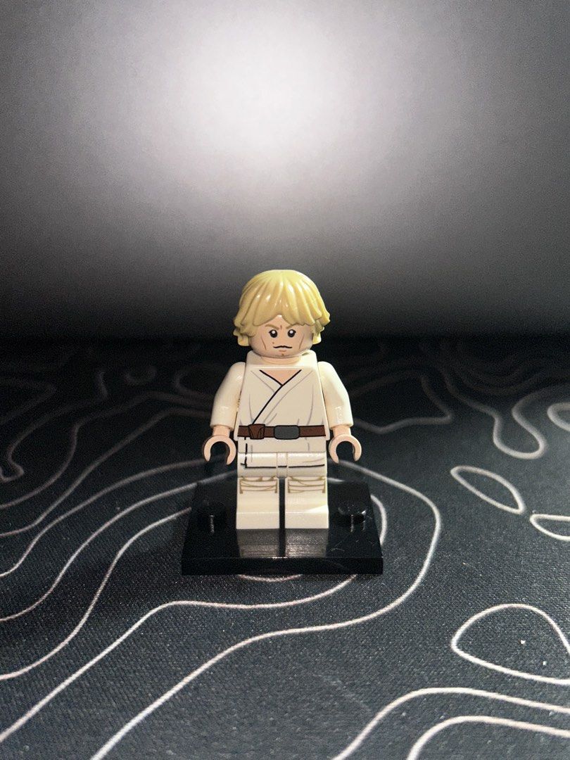 LEGO Star Wars LOT (Category: Lego & Building Sets) located in Bulacan. Submitted by dm07_ (Listing ID 1467326236, Image 2). Description: ✅ Authentic ☑️ 500 take both.