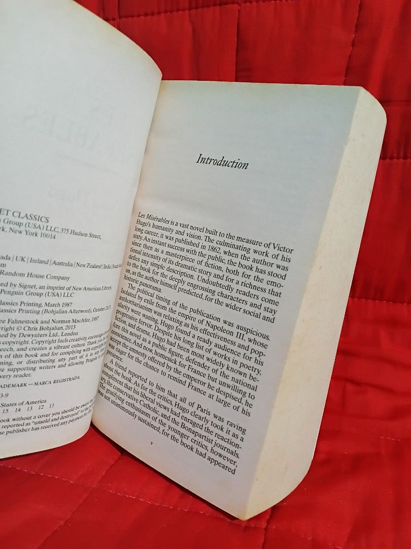 Les Misérables by Victor Hugo Signet Classics Paperback (Category: Storybooks) located in Manila. Submitted by krishna_ayanami (Listing ID 1467332906, Image 2). Description: Classic novel by Victor Hugo, Signet Classics paperback edition. Complete and unabridged translation. Basis for the famous theater musical with a new afterword by Chris Bohjalian. Pages have yellowing from age. Cover shows edge wear and some spots, spine has creases and botto