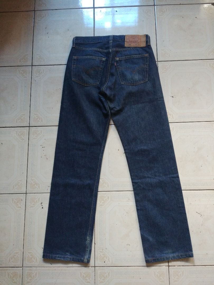 Levis 501 USA Jean 29 actual (Category: Jeans) located in Pasay City. Submitted by denimdude.ph (Listing ID 1467246039, Image 2). Description: made in USA altered length repaired stitching and distressing, last pics.
