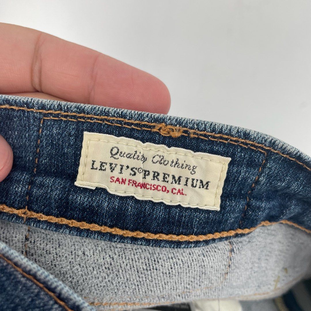 Levis 511 Slim Fit Premium Performance Denim Jeans Pants (Category: Jeans) located in Manila. Submitted by buzz.garments (Listing ID 1467357692, Image 3). Description: Size: 34 on tag Dimensions(inches) - Waist/Width: 34” - Hip: 21” - Front Rise: 11” - Thigh: 12” - Inseam: 28” - Outseam/Length: 38” - Leg Opening: 7” - color may vary due to lighting. please manage your expectations-minimal and unseen flaws must be considered..