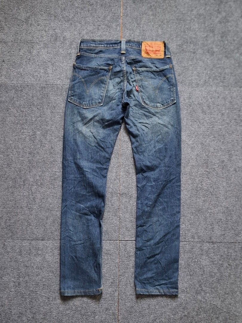 Levis 511 Washed Denim Slin Fit Jeans (Category: Jeans) located in Las Pinas. Submitted by nevergetsold.ph (Listing ID 1467174751, Image 2). Description: Dimentions (inches) Waist: 28 Length: 29 Thigh: 11 Leg Opening:6 Issues: None.