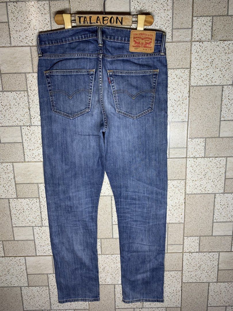 Levis 522 (Category: Jeans) located in Bacolod City. Submitted by ocean_us (Listing ID 1467197763, Image 1). Description: Levis 522 ____________________________ Made in Pakistan Details: ▪️Size on tape: 31 x 32 ▪️Dimes 32 x 41 ▪️Hem 7 ▪️Sign of Usage ▪️PLUS SHIPPING FEE Pm, Thanks ✅We ship Nationwide via Jnt Express ✅We do video call for assurance 📍Bacolod City Negros Occidental.
