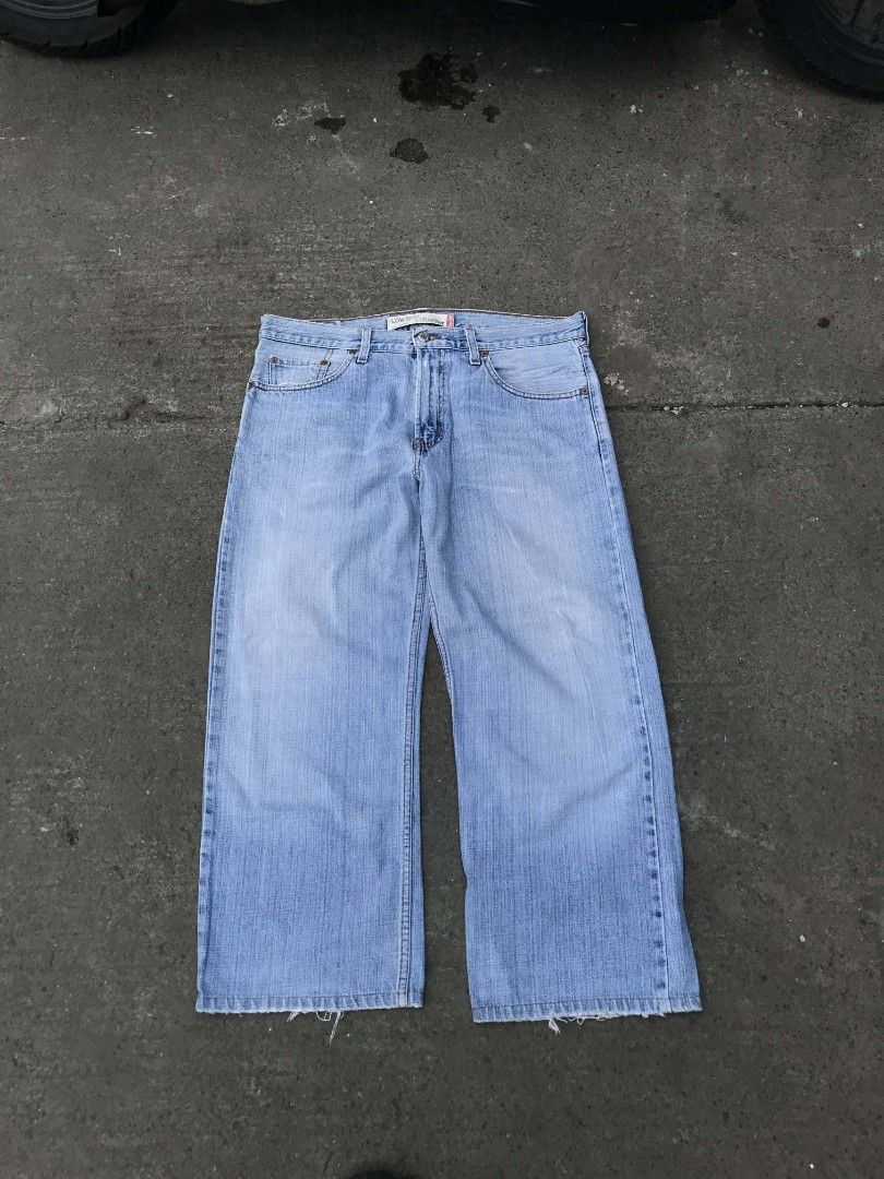 Levi's 529 low rises (Category: Jeans) located in Manila. Submitted by thriftnicarl.3 (Listing ID 1467323277, Image 2). Description: waist - 36 length - 35.7 thigh - 12.7 leg opening - 9.6 price - 399 Free ship via jnt.